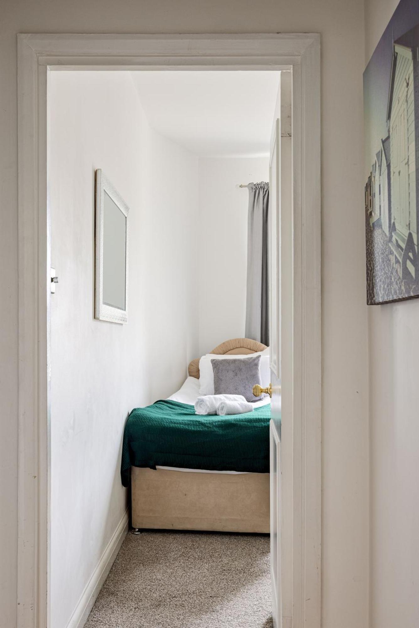 Picktheplace Lancaster Gate Лондон Екстериор снимка